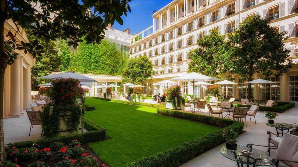 le bristol Luxury 5 Star Hotel in Paris France