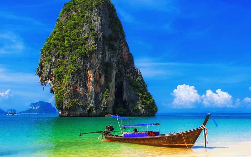 Phuket – Where Party and Peace exist together