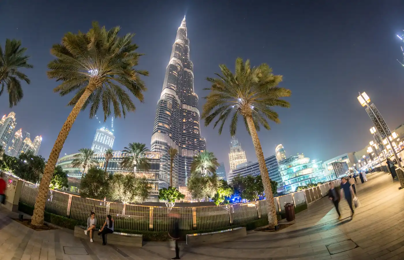 Nigh lights of Burj Khalifa.