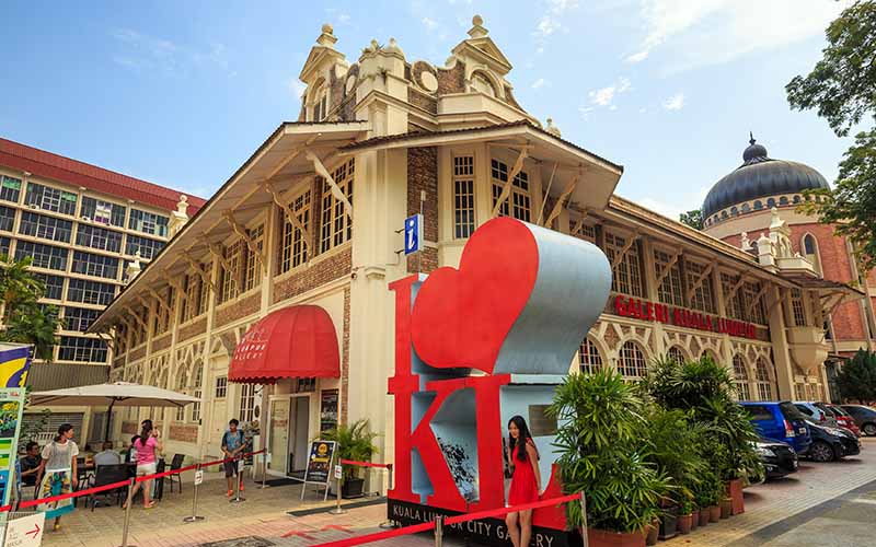 10 Top Art Galleries In Kuala Lumpur For The Hidden Artist In You
