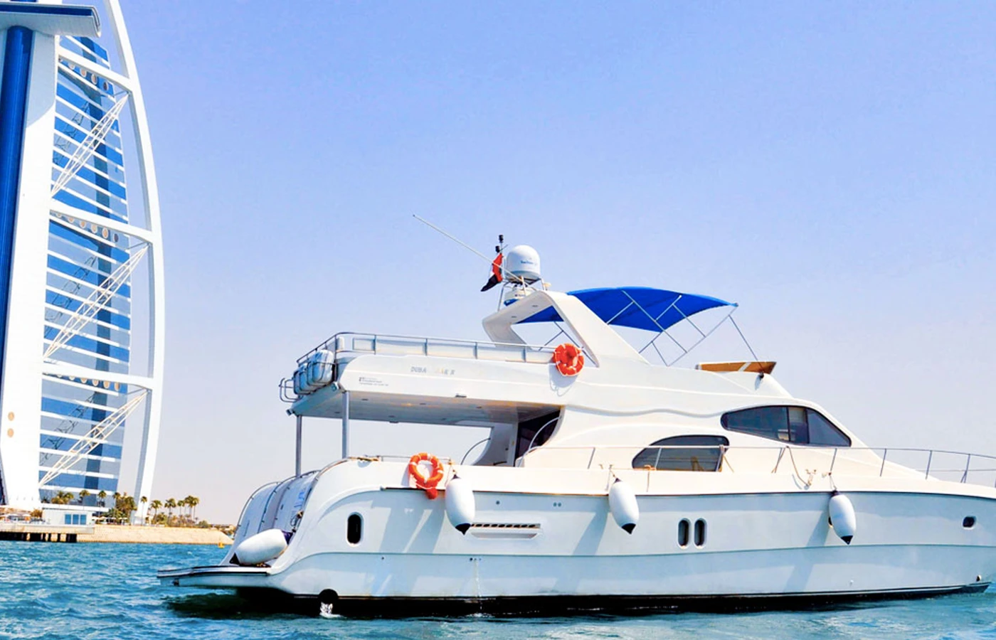 Yacht in front of Burj Al Arab