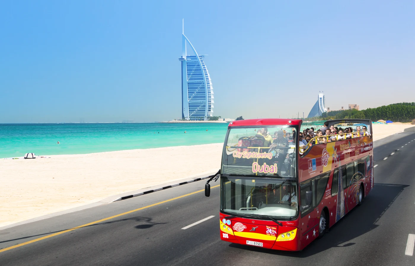 Dubai big bus with tourists