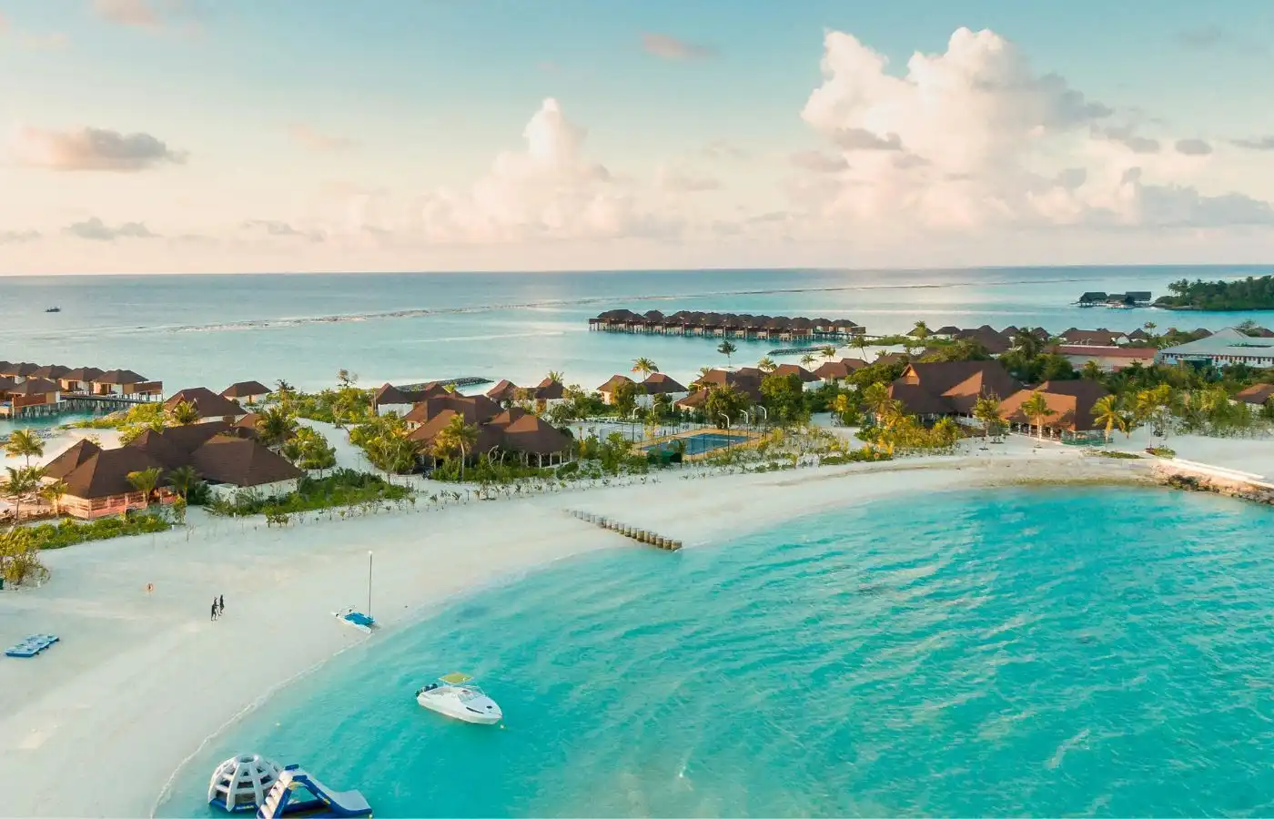 Maldivian-luxurious-resort
