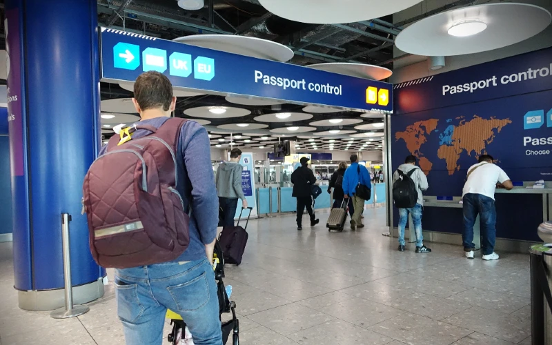 traveler traveling to USA