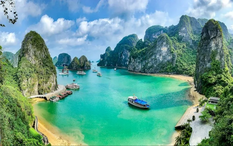 Ha Long Bay
